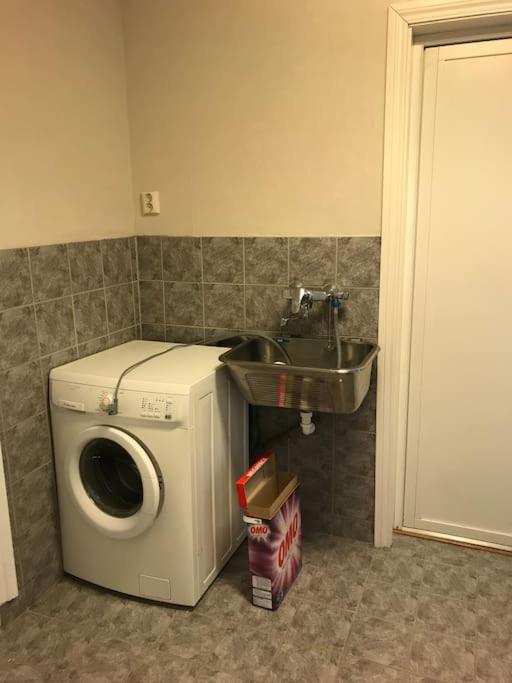 Comfortable 3 Bedroom Apartment On One Floor. Sandefjord Bagian luar foto