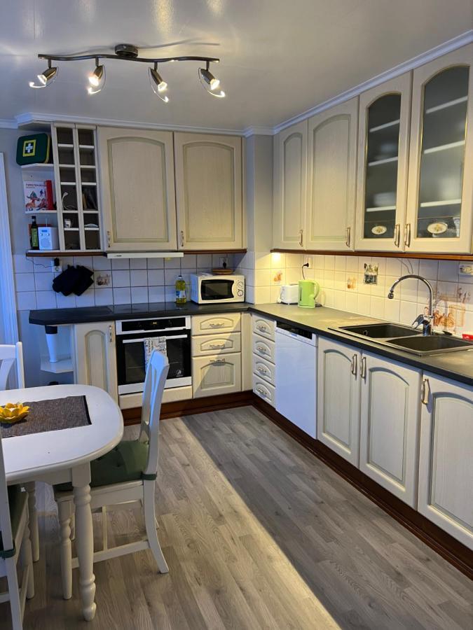Comfortable 3 Bedroom Apartment On One Floor. Sandefjord Bagian luar foto